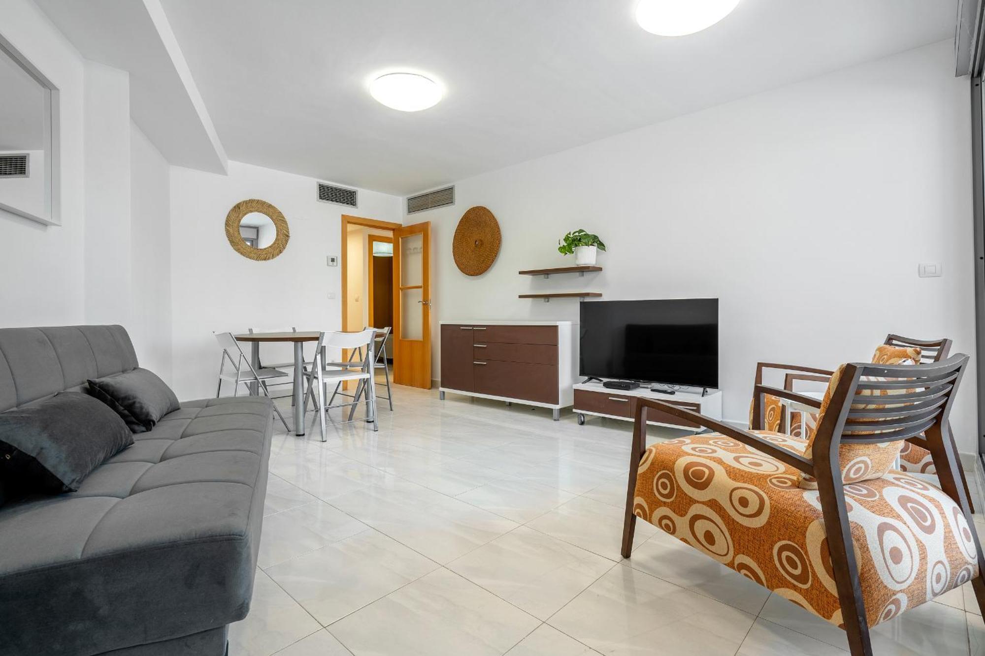 Hauzify I Apartament Mestral Cambrils Exterior photo